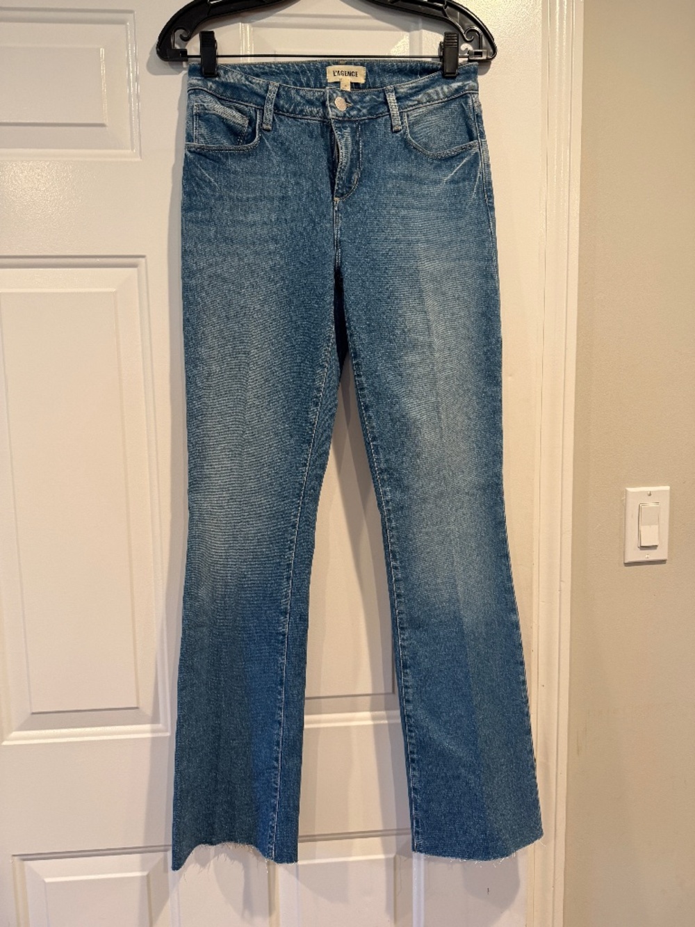 NWOT L'Agence low/mid rise slim Jeans size 26 nseam 31